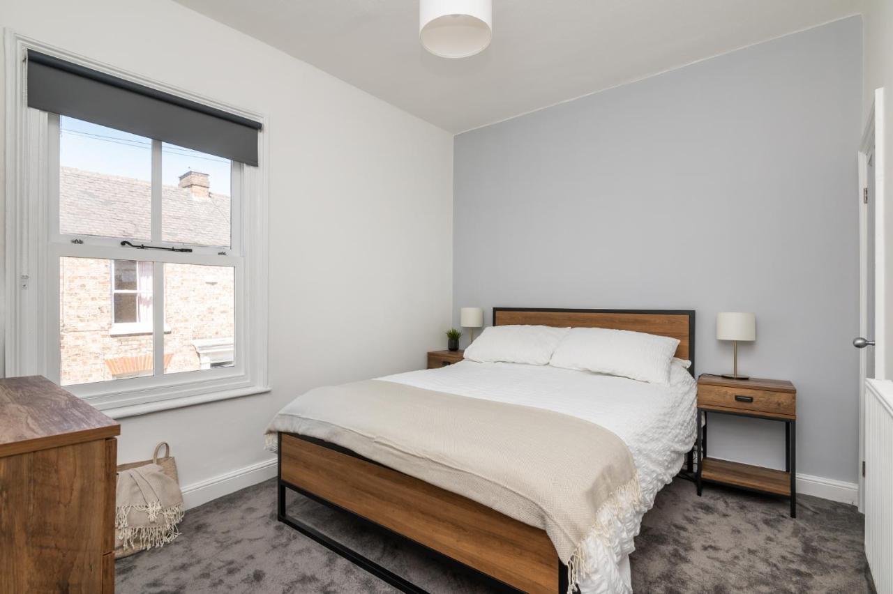 Stylish, Centrally Located Terrace - Pass The Key York Exteriör bild
