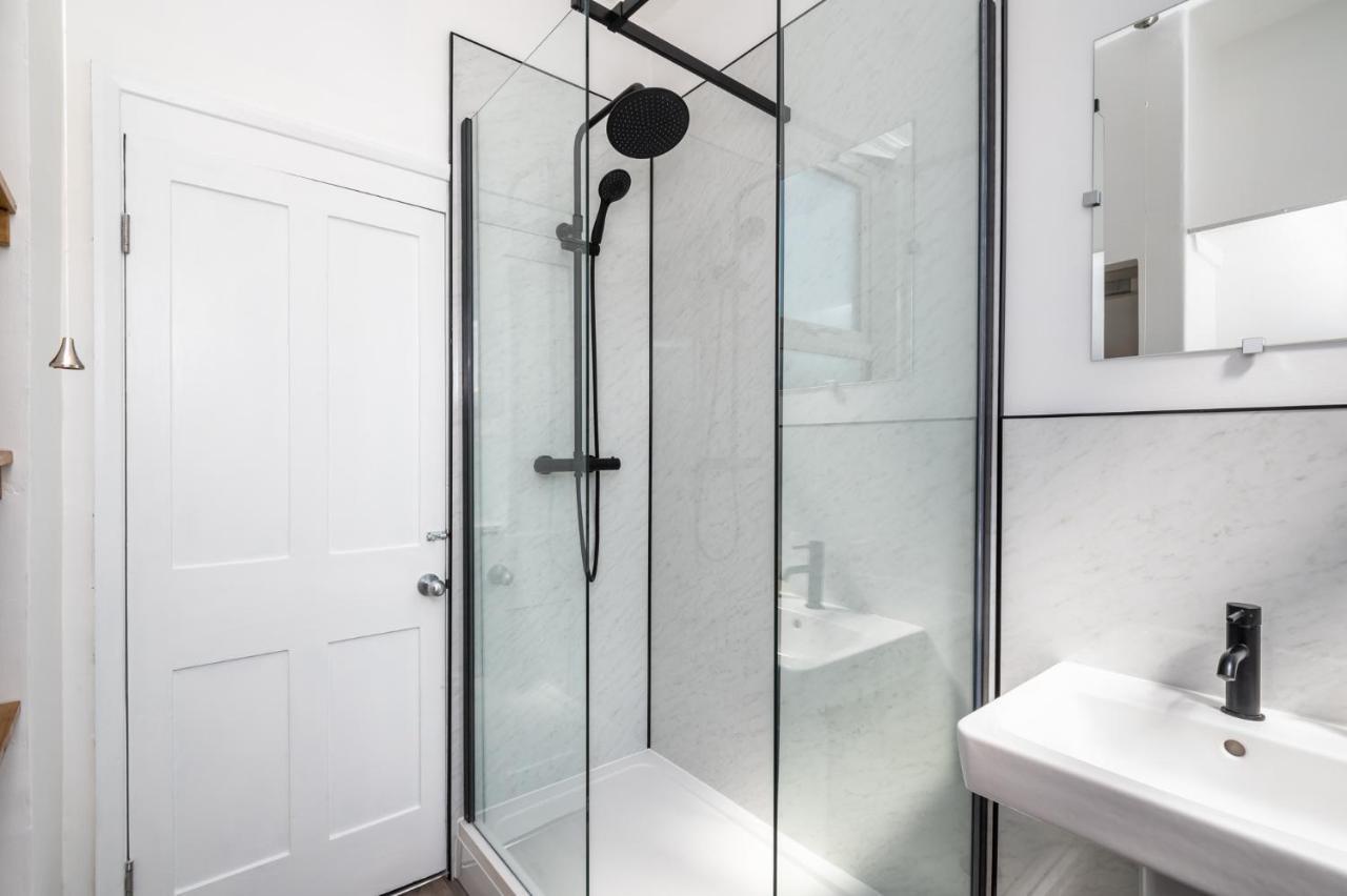 Stylish, Centrally Located Terrace - Pass The Key York Exteriör bild