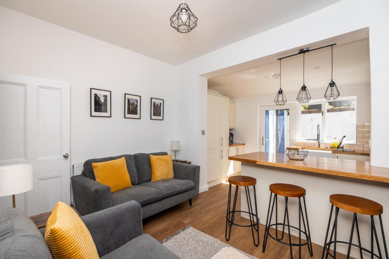 Stylish, Centrally Located Terrace - Pass The Key York Exteriör bild